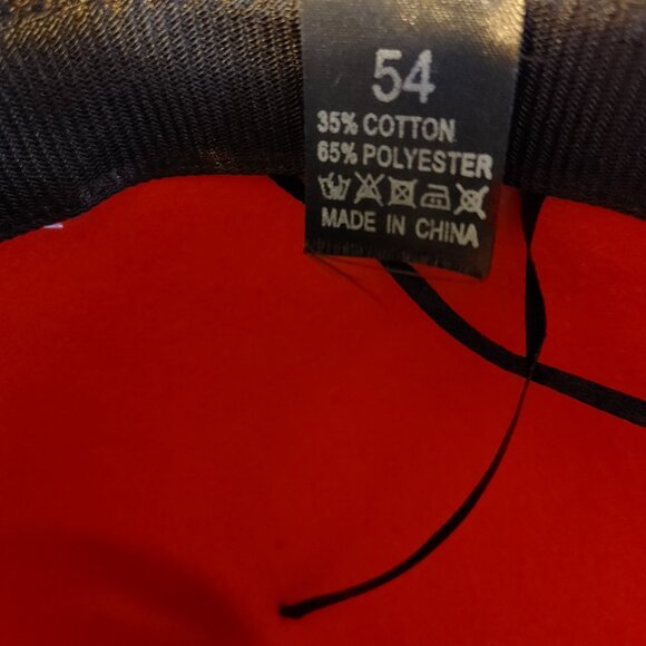 Red hat for girls New - Picture 3 of 3